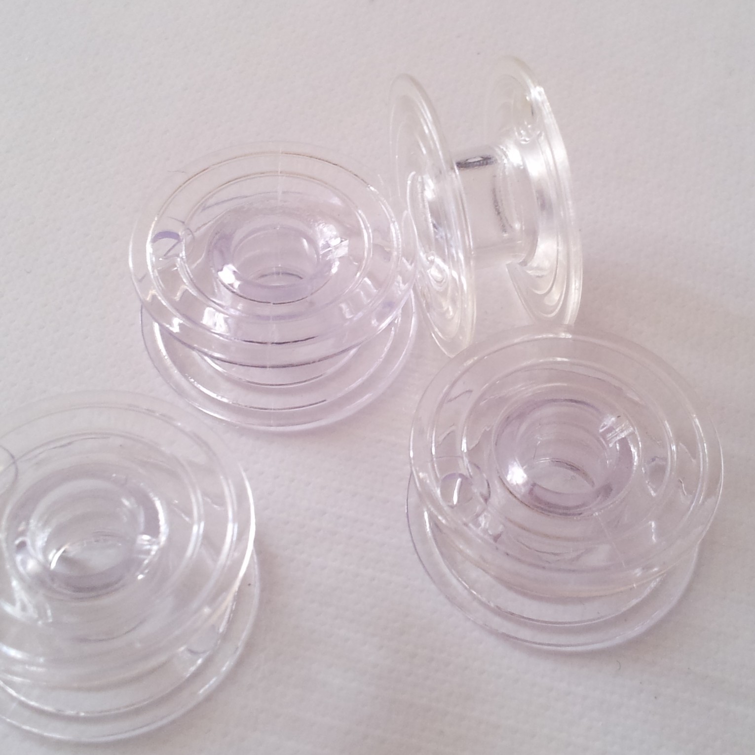 Canette plastique Brother pour machines à coudre STAR, ACE et GALAXIE