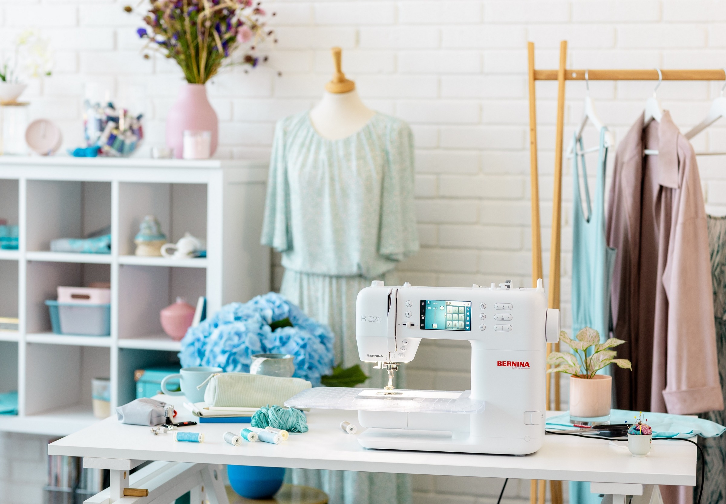 Bernina 325N (11)