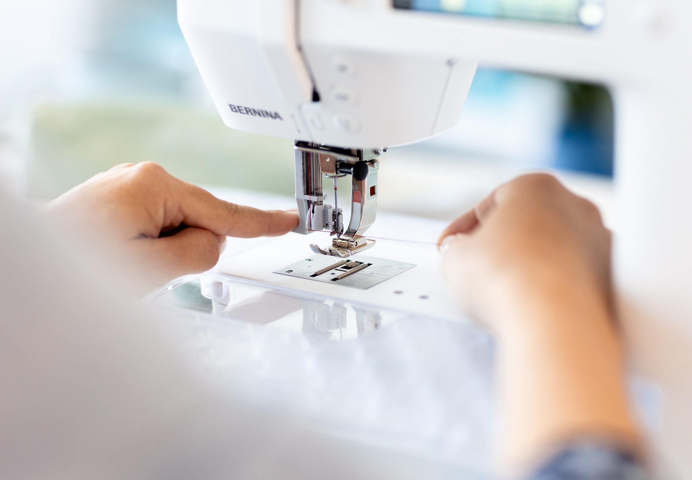 Bernina 325N (12)