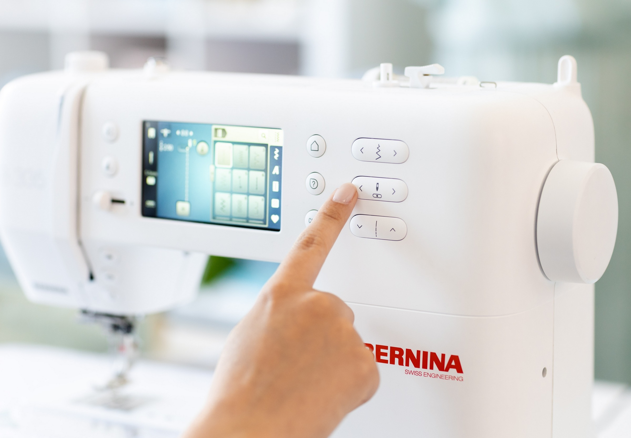 Bernina 325N (13)