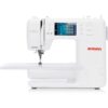 Machine-a-coudre-BERNINA-325N Machine à coudre BERNINA 325N blanche sur table en bois clair