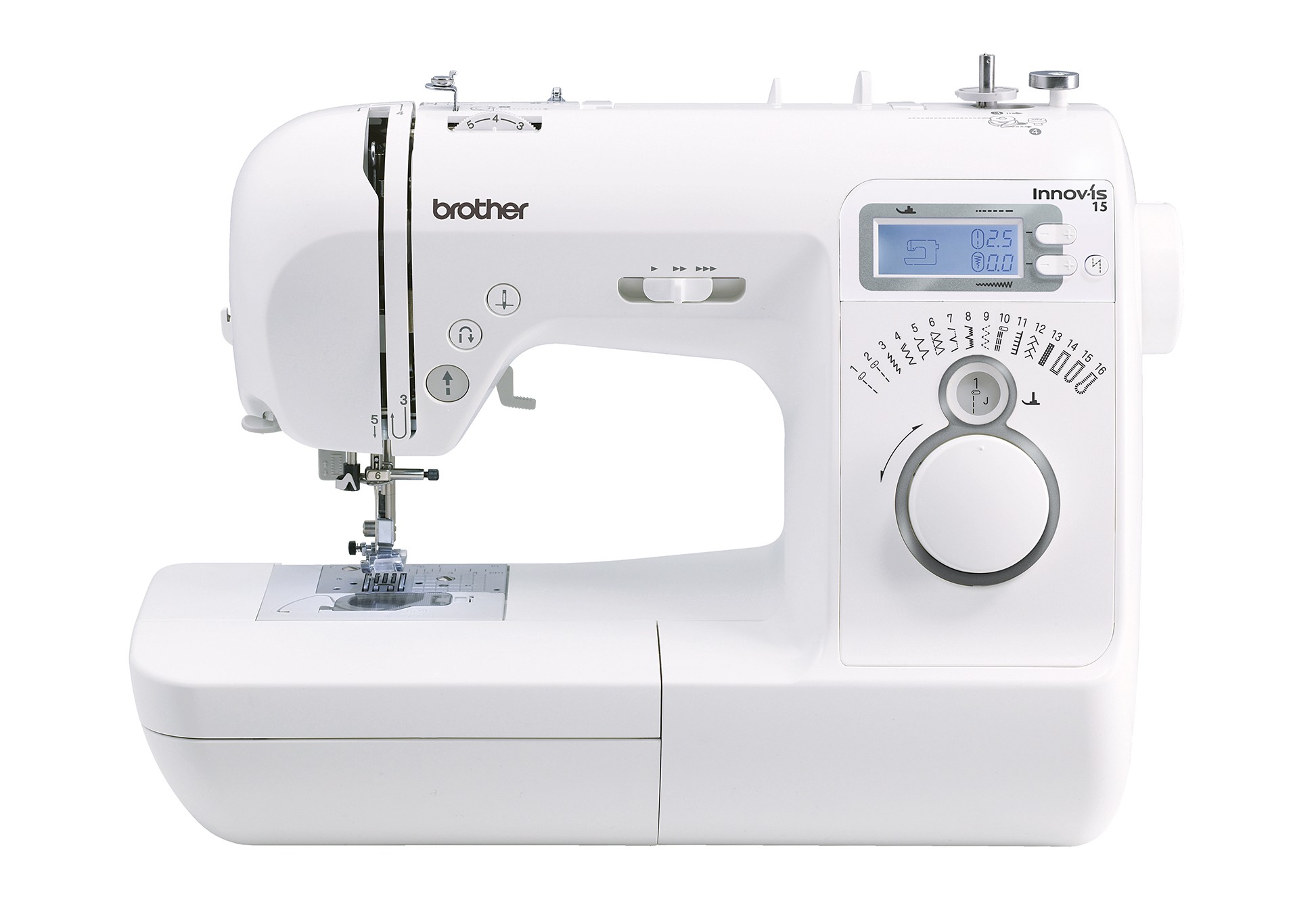 Machine à coudre électronique Brother Innov-Is 15, idéale pour débutants, sur fond blanc.