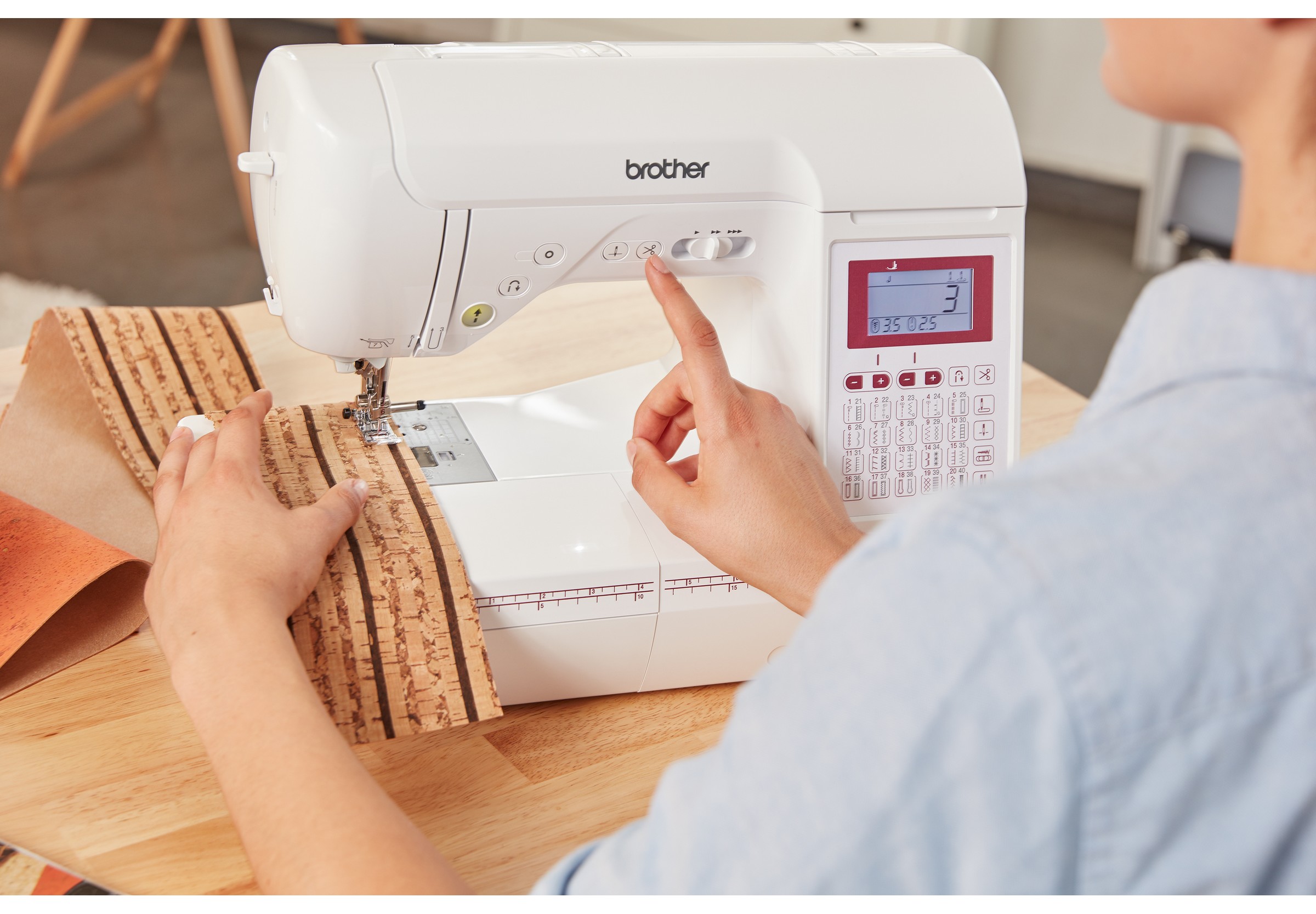 Brother Innov-Is F400 (1)