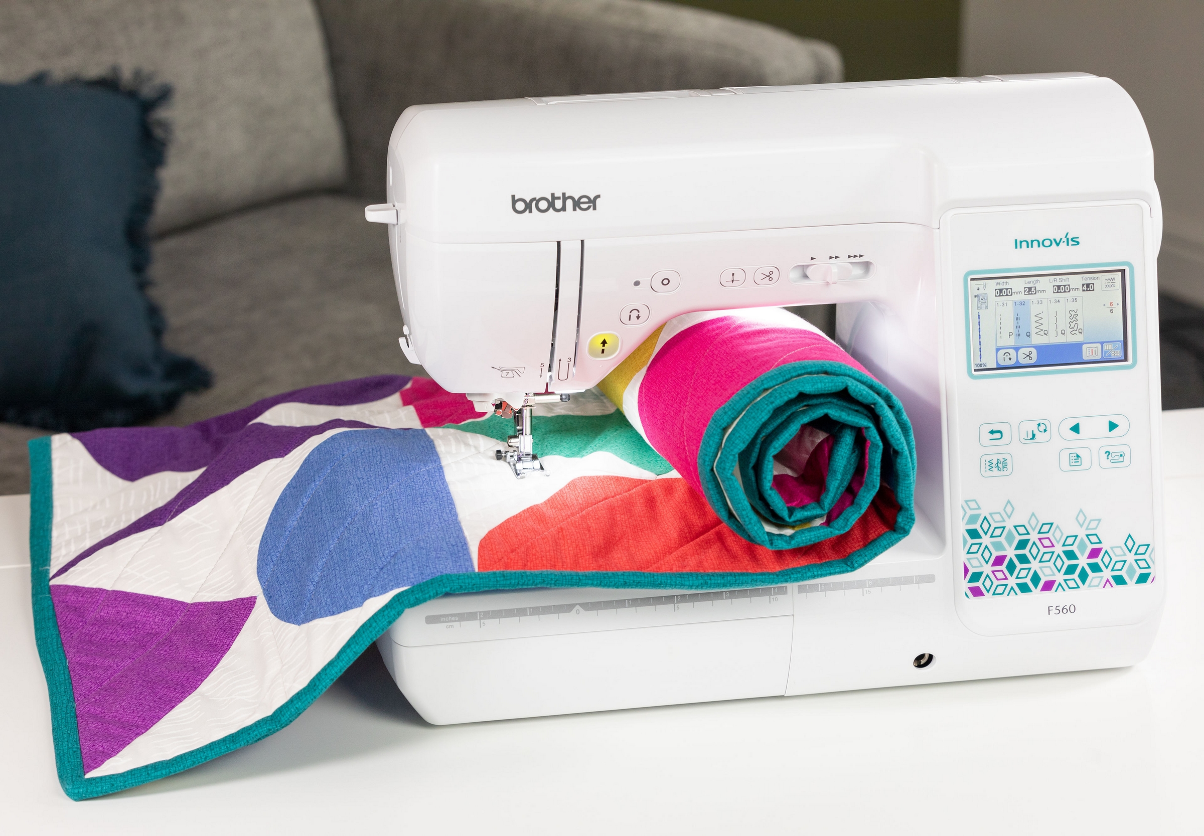 Brother Innov-Is F560 (8)