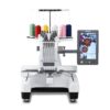 Machine à broder Brother PR1060W multi-aiguilles, vue de face avec écran tactile couleur affichant un motif de broderie.