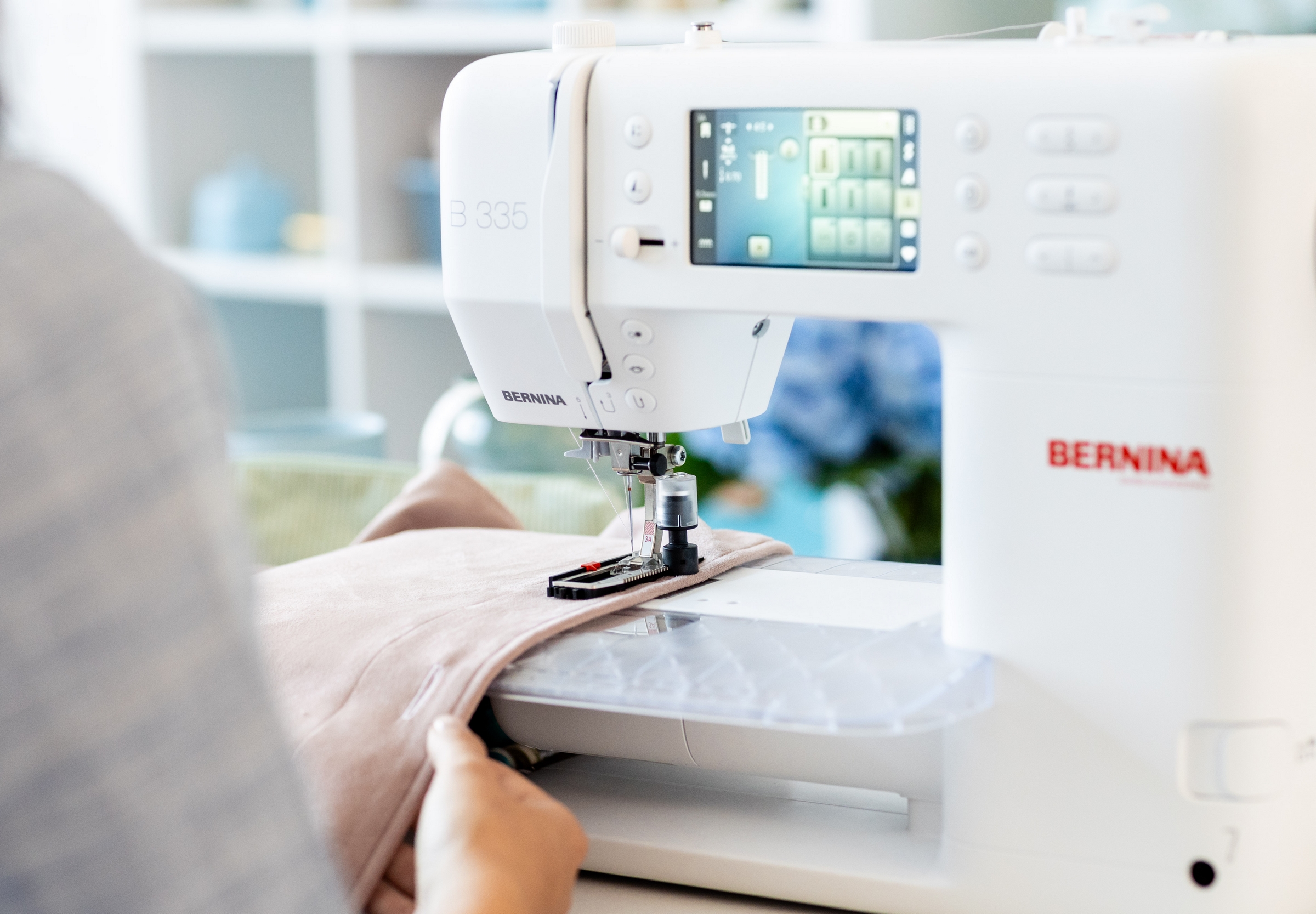 Bernina 335N (13)