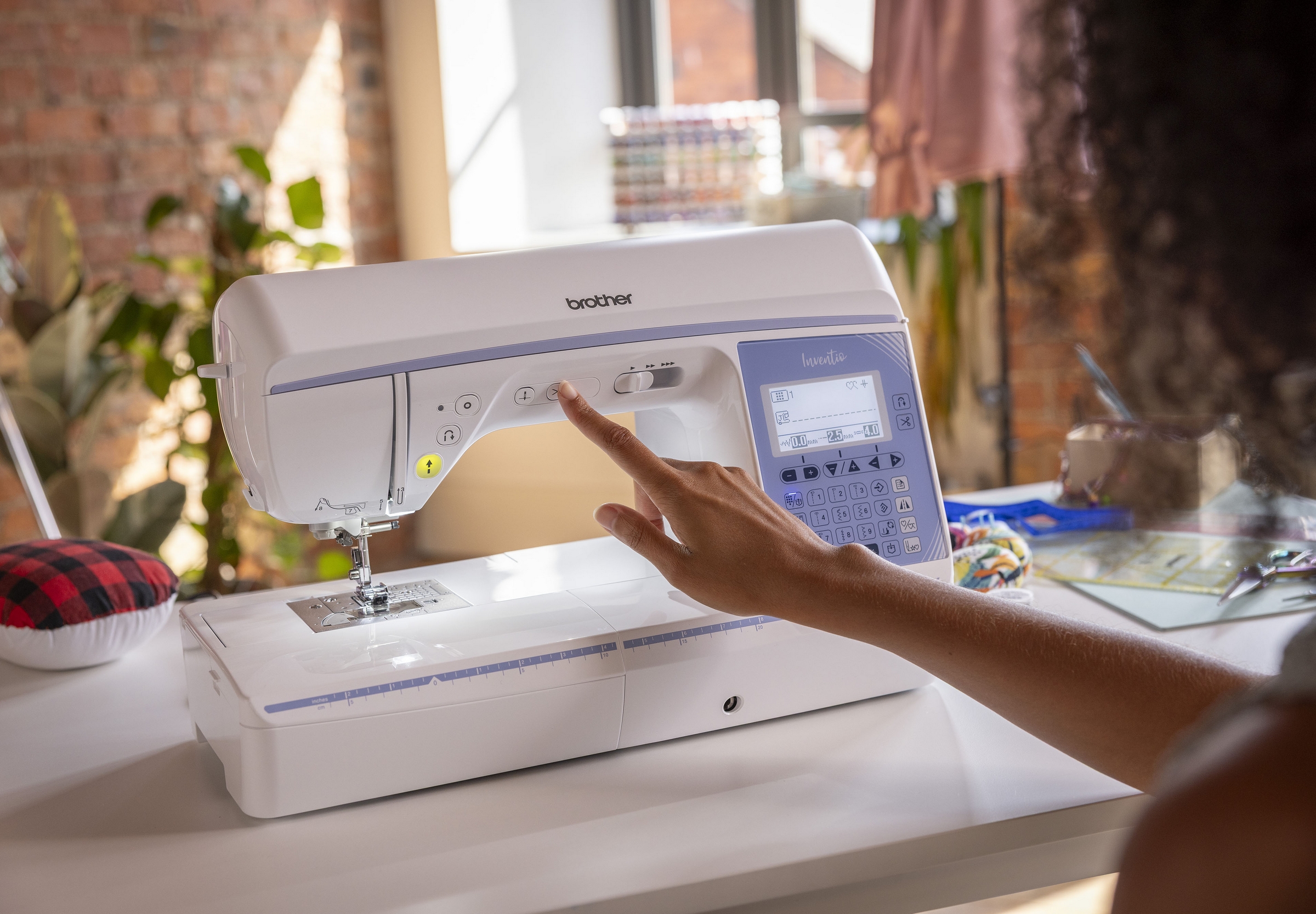 Brother Innov-Is 1350 (7)